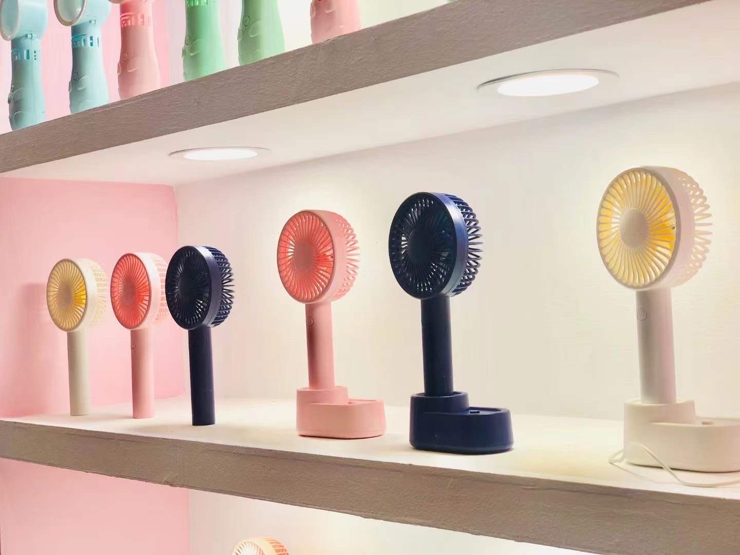 Usb Charging Desktop Mini Fan Item Picture