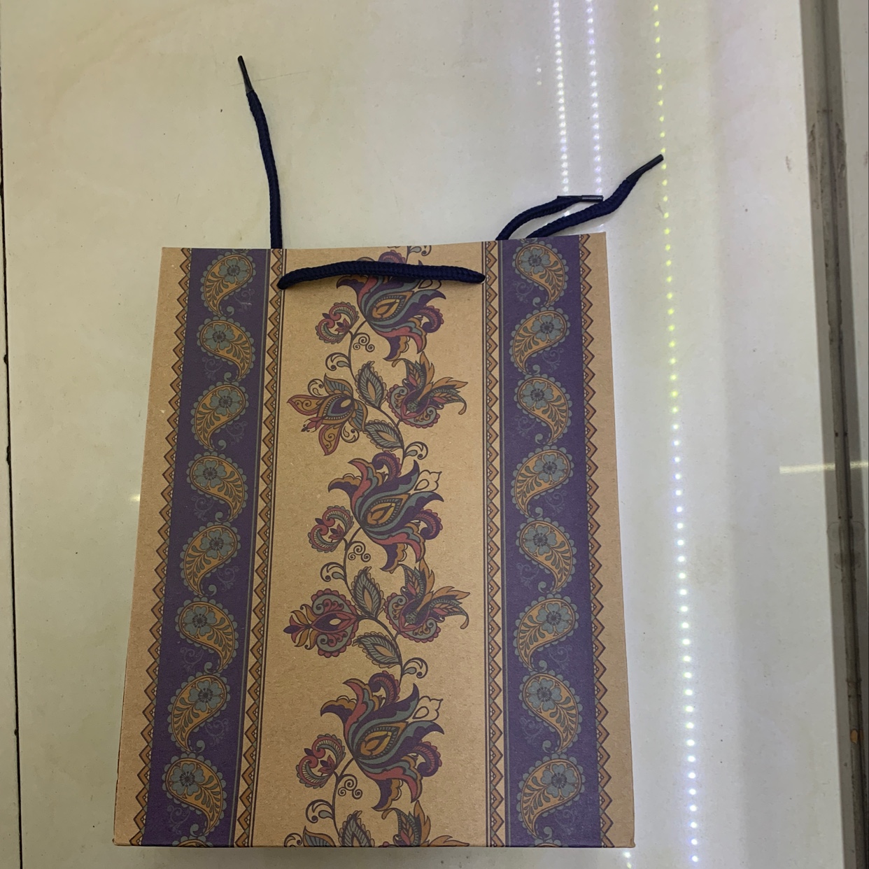 礼品袋，牛皮纸，19*24*8