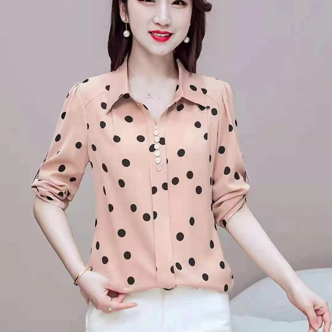 粉色点子套头衬衣