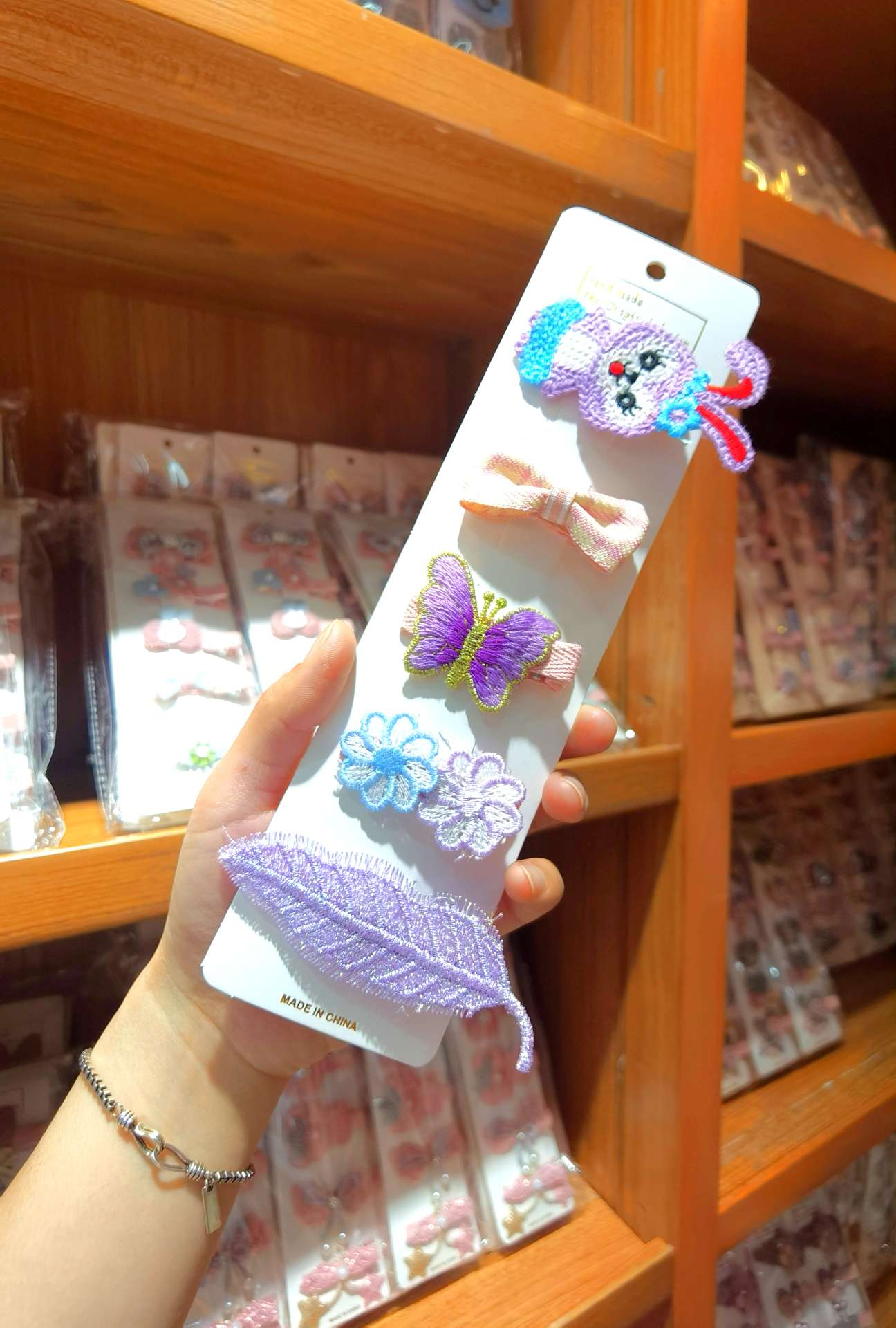 A new 5-piece set of children's hair clips from Japan and South Korea, featuring cute knitted and embroidered side clips detail image 4