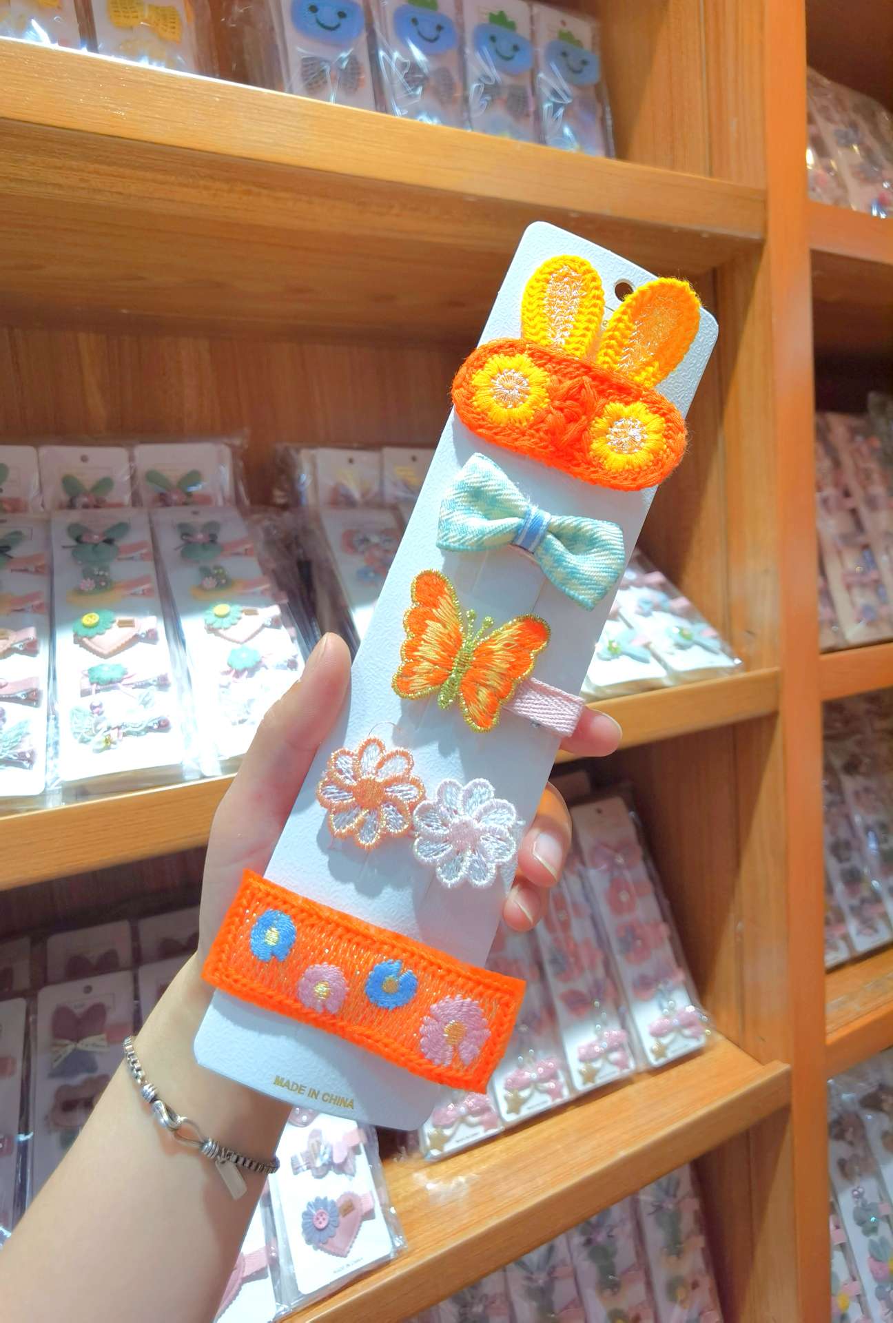 A new 5-piece set of children's hair clips from Japan and South Korea, featuring cute knitted and embroidered side clips detail image 8