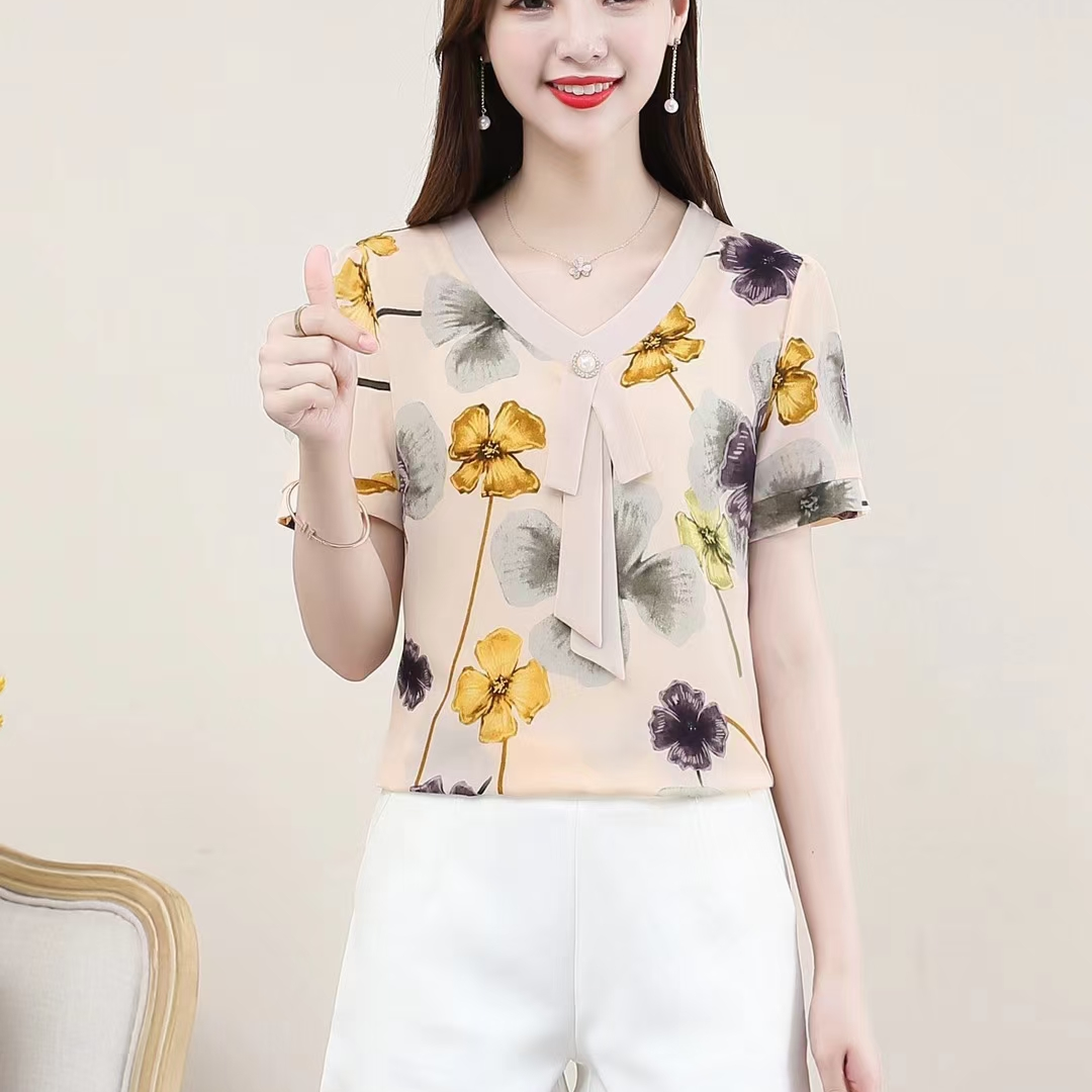 黄花短袖