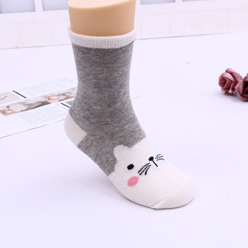 Comfortable and breathable children's cotton socks Application Scenario