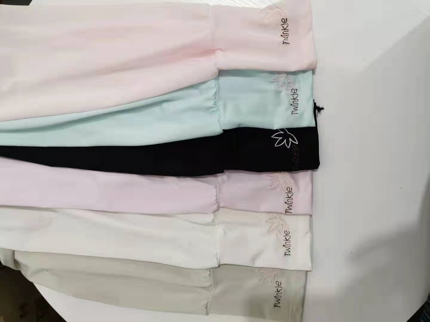 Puff Sleeve details Picture