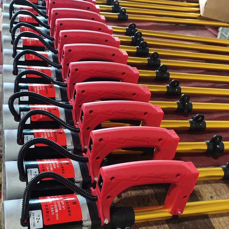 厂家直销品质优良锂电锯，电动油锯，油锯链条，导板。背负式锂电锯。详情图1