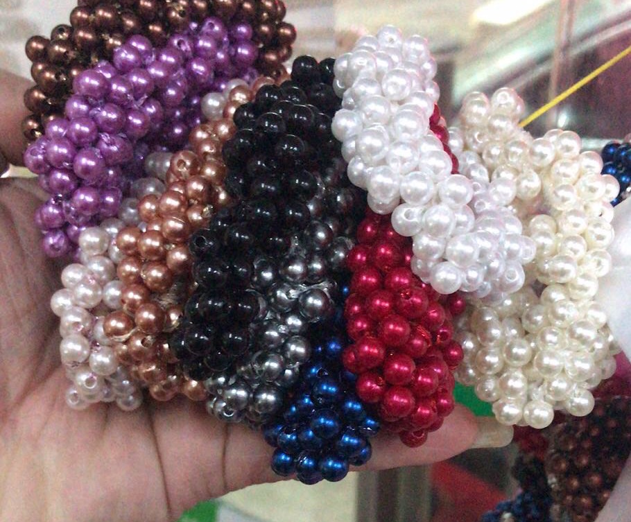 Pearl Handmade Crochet Gold Thread Pearl Rubber Band Circle, Horsetail Circle full figure