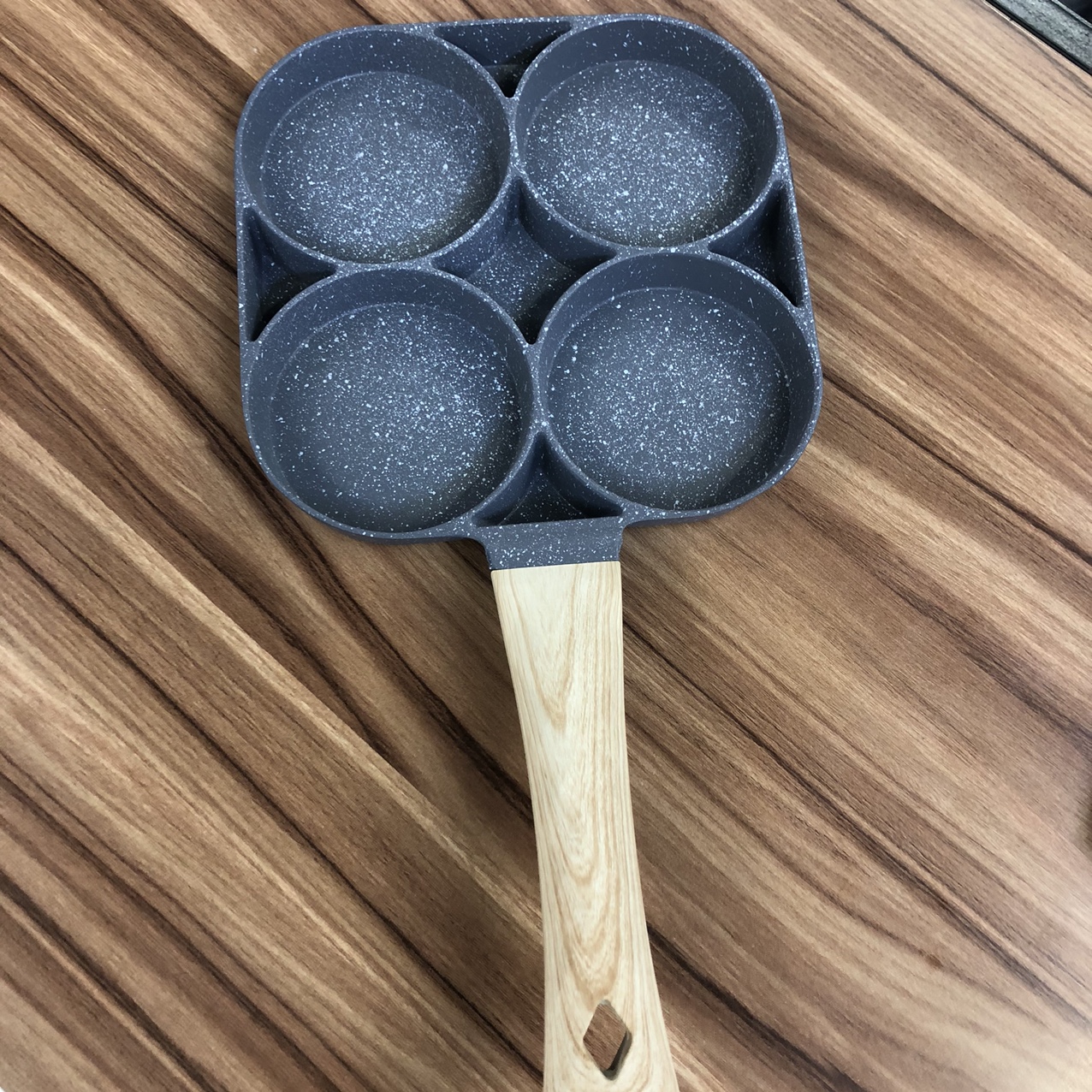Four-hole egg pan, die-cast thickened non-stick pan, breakfast egg frying pan, mica stone wood grain anti-heat handle, induction cooker, gas universal, household, light oil fume cooking, baking tray, mini pan