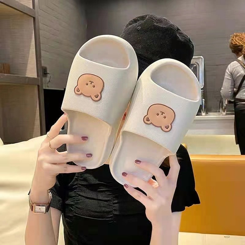 塑料拖鞋实物图