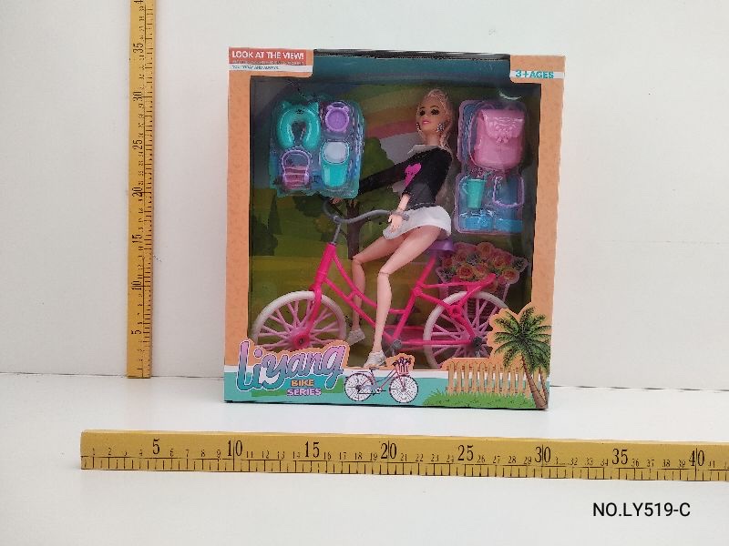 Bike-riding Barbie doll detail image 5
