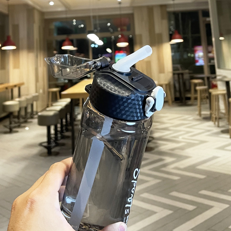 Yiwu Good Goods Bouncing Straw Cup
Item No. 0879-493
Packing quantity: 60 PCS
Capacity: 750ml
Material: PC +ABS
0.089 details Picture