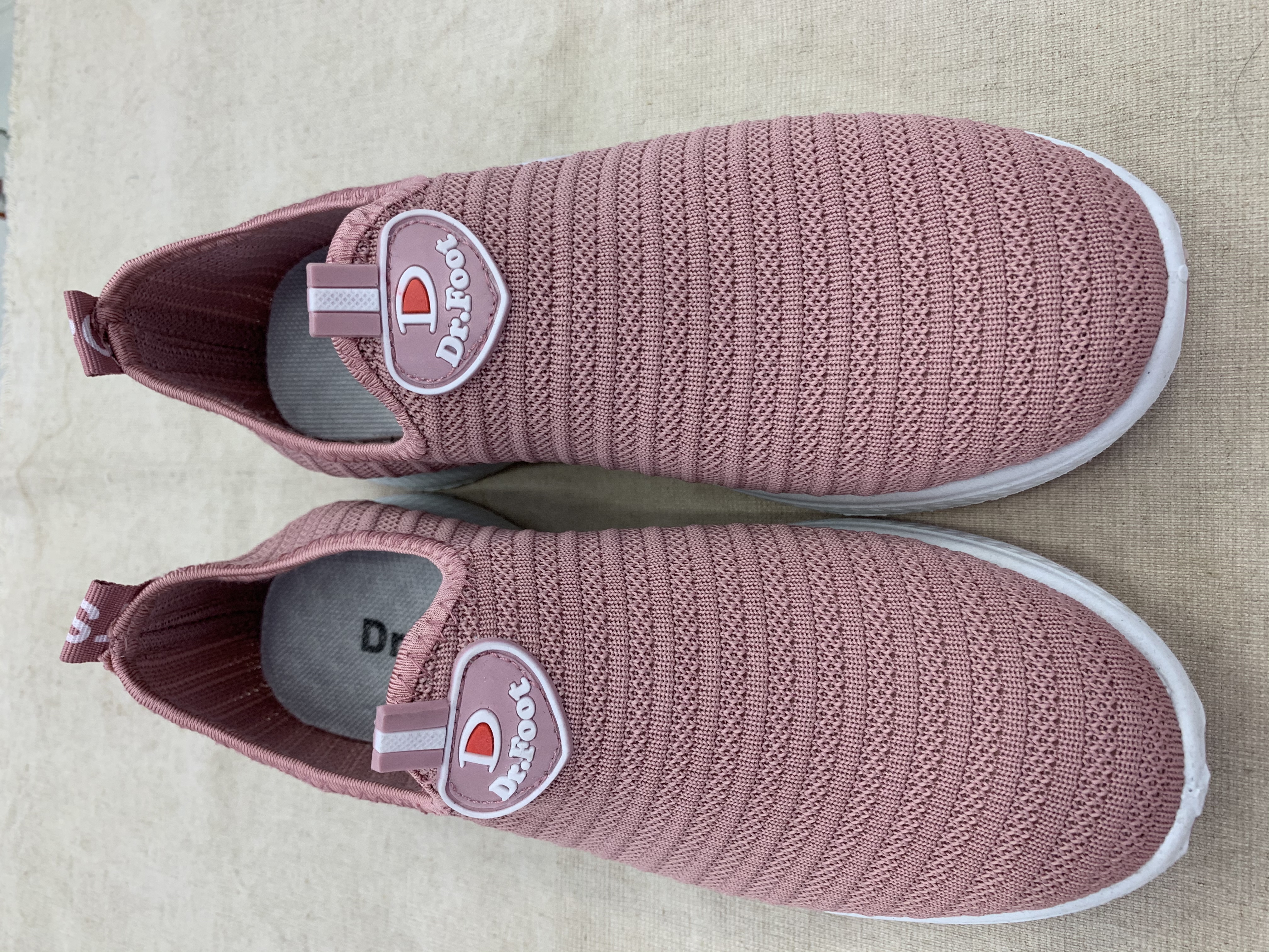 2021年一脚蹬老北京布鞋开车健身运动妈妈鞋时尚舒服透气防滑健步鞋跑市场地摊鞋详情13