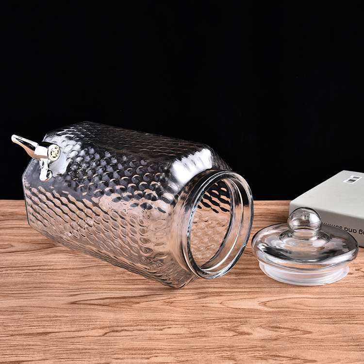 Star Anise + Pockmark Bottle details Picture