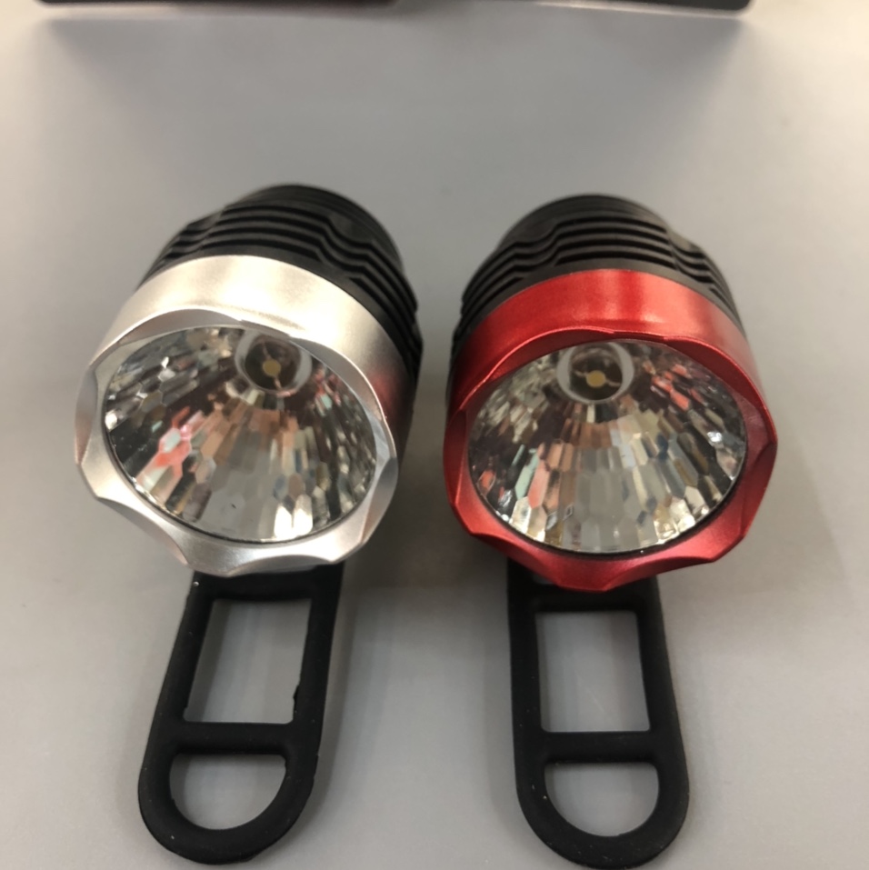 运动户外骑行用品自行车灯尾灯套装刹车吊装夜间安全防水高亮2032-1W