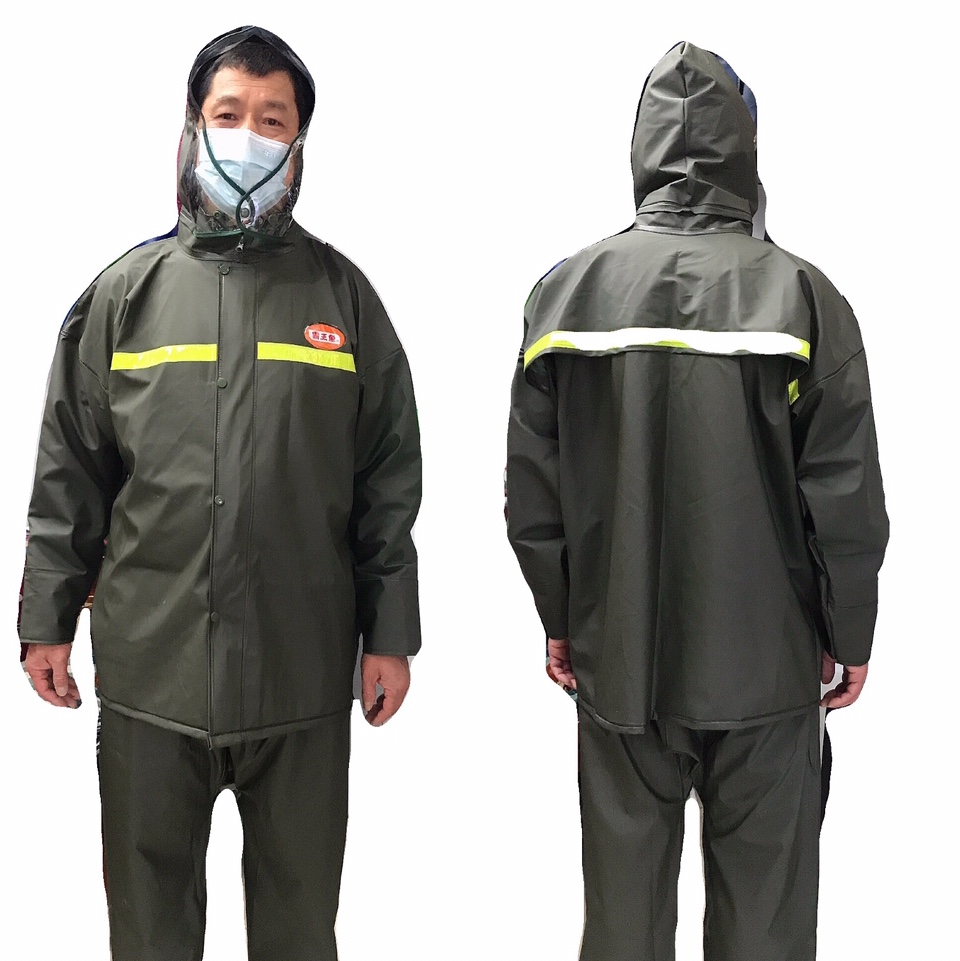 This 35-thread knitted fabric model is 100% durable and wear-resistant. It is a 100% work protection raincoat with ventilation holes on the back strap