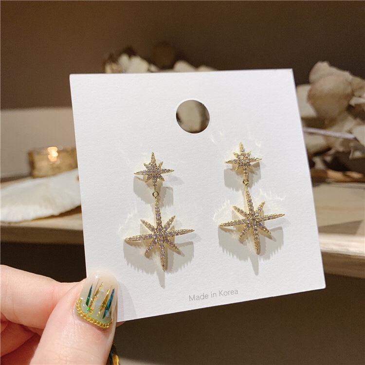 Eight-pointed star stud girl