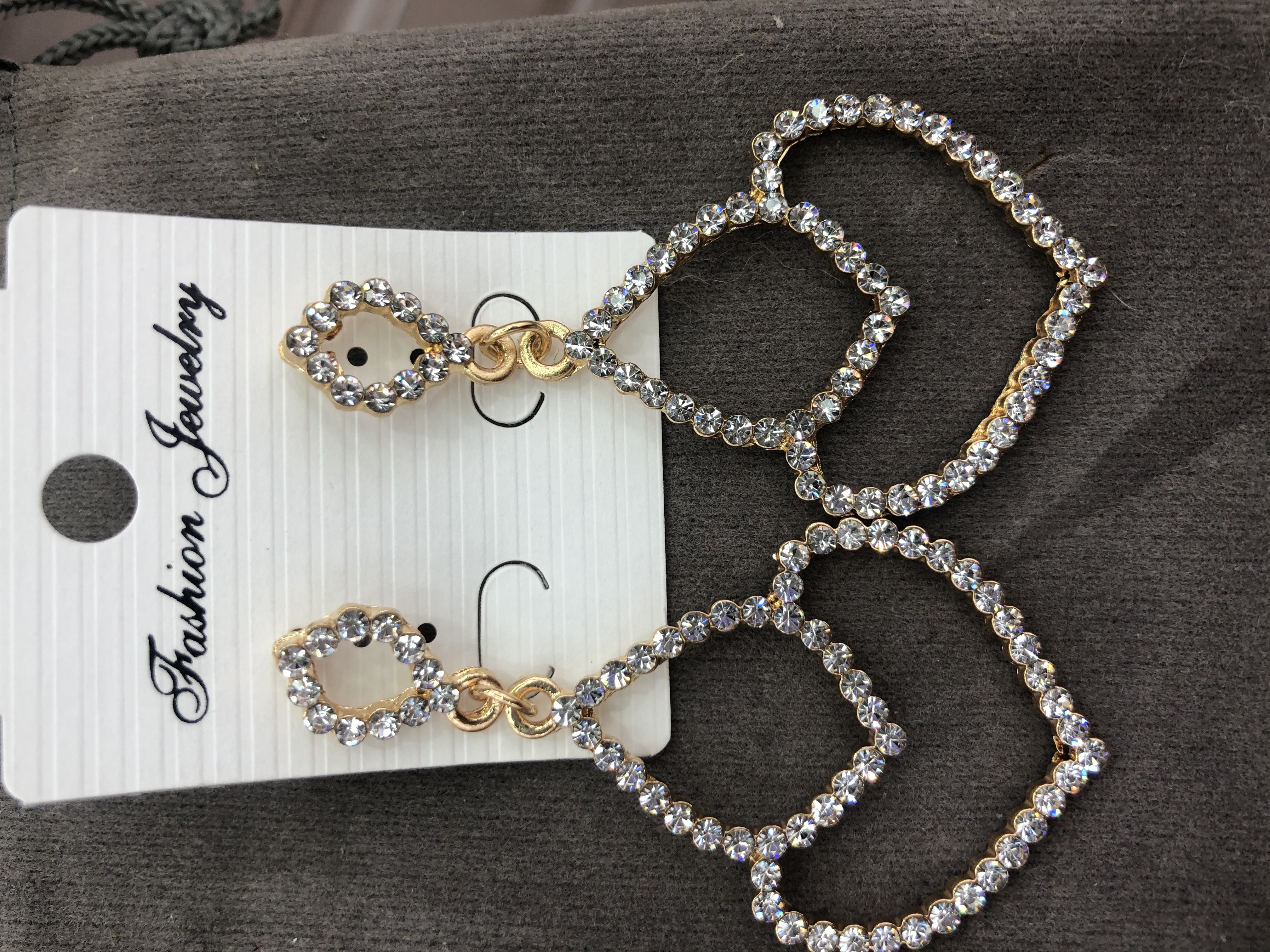 Yuna Accessories A-087 Korean high-end style trendy earrings, European and American style Specification image