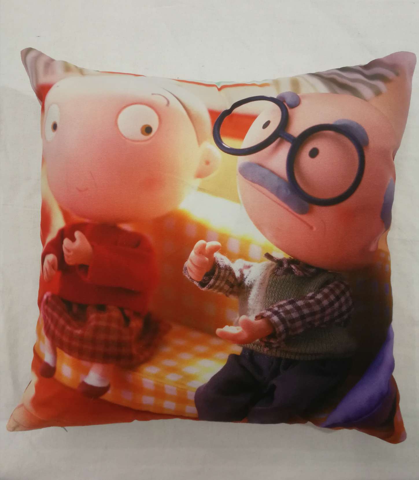 Customize Father's Day and Mother's Day cartoons based on your provided image. Pillow, cushion, backrest, pillowcase detail image 5