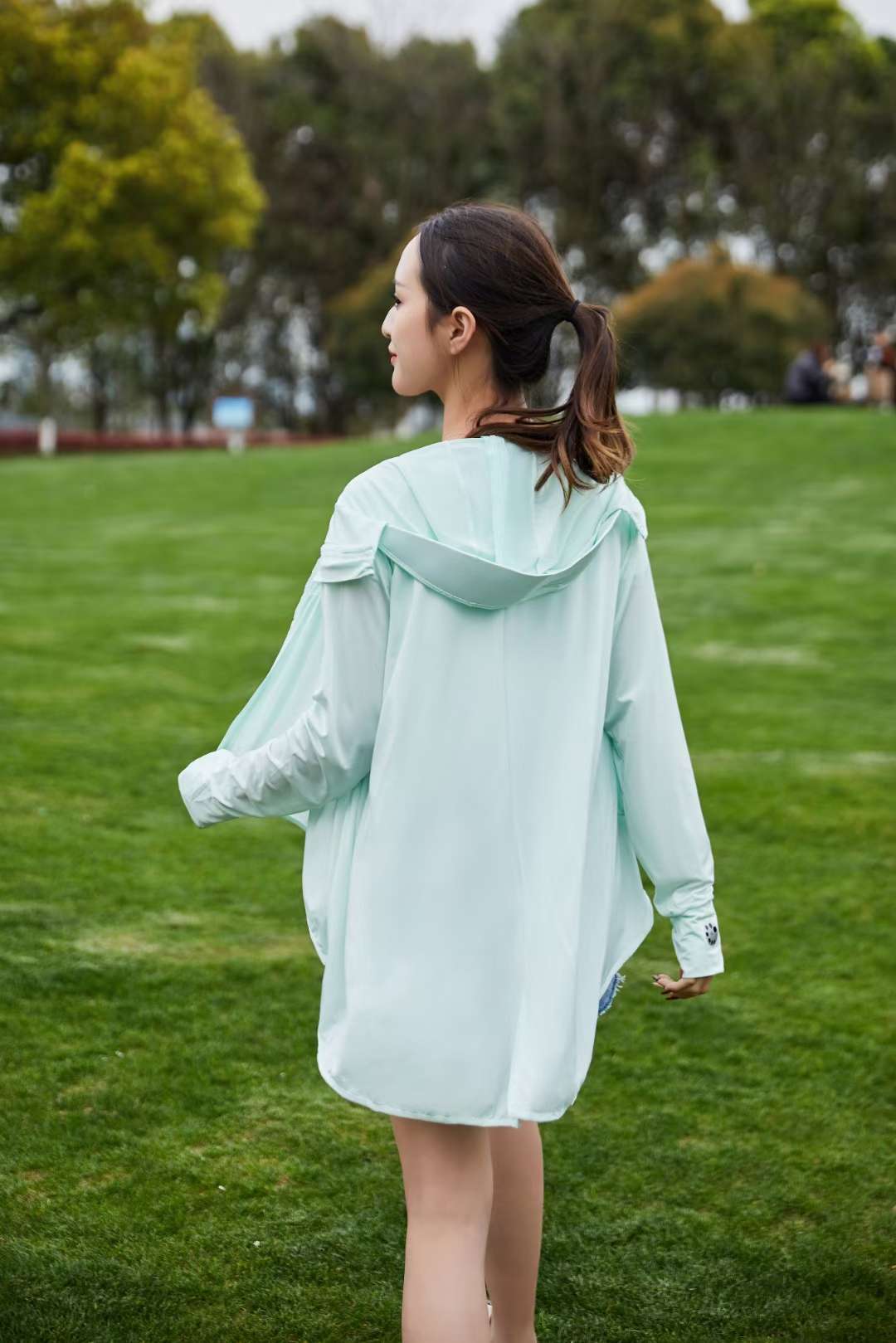 Ropa solar de seda de hielo modelo influencers detail image 10