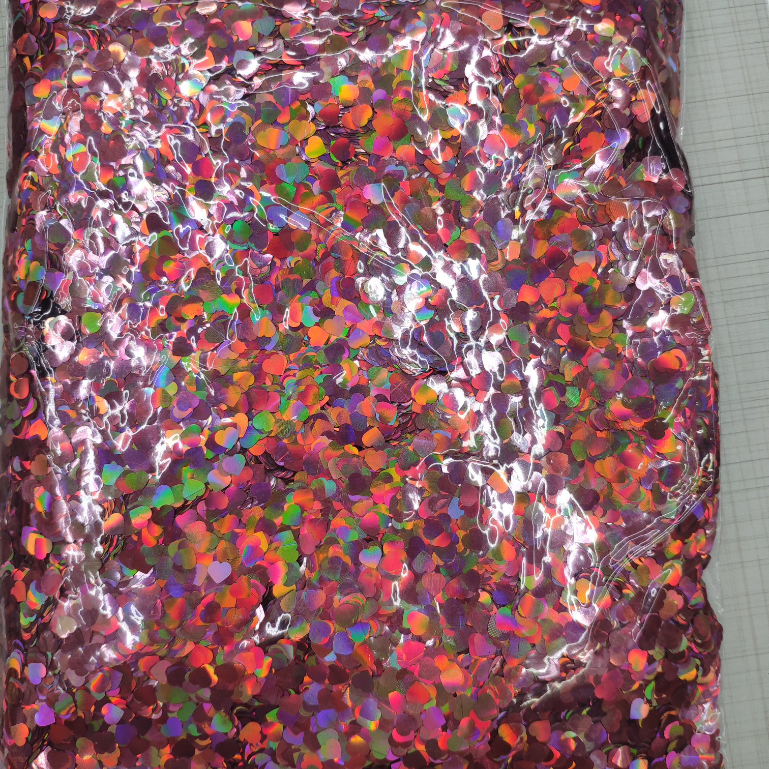 异形亮片，超薄镭射桃心图