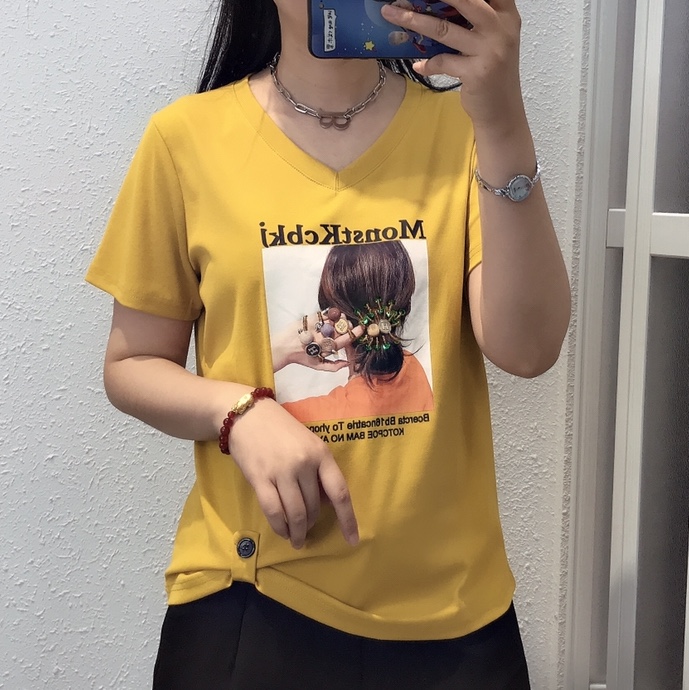 Ladies' T-shirts are stylish women's wear