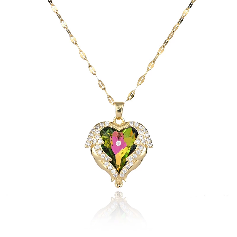 Copper-plated real gold pendant, titanium steel chain, vacuum gold color-preserving electroplated ocean heart detail image 3