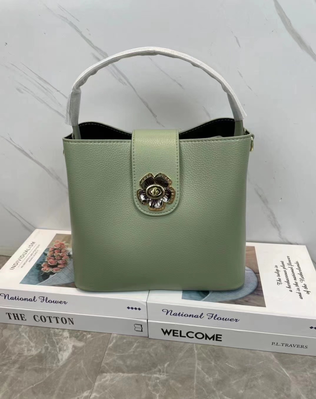 Factory Direct Supply Network Red Small Bag Women's Bag 2021 New Fashion Soft Leather Bucket Bag Women's Single Shoulder Crossbody Bag undefined