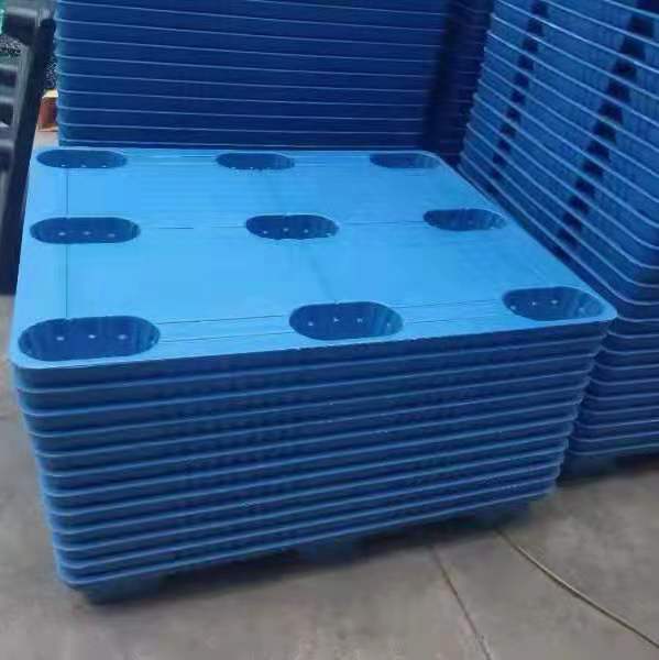 厂家直销品质优良全新塑料托板，塑料环卫垃圾桶。详情图4