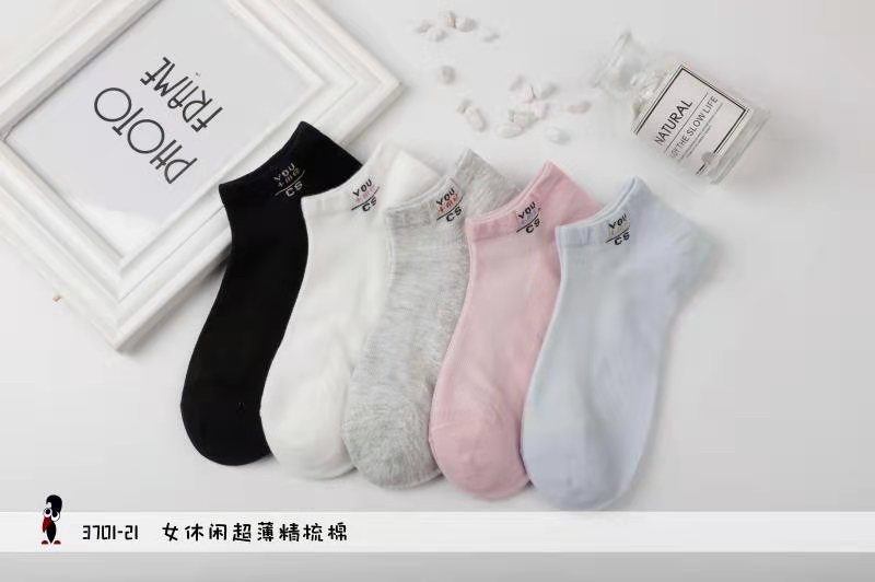 Women's Spring and summer ultra-thin combed cotton cartoon mesh boat socks detail image 4