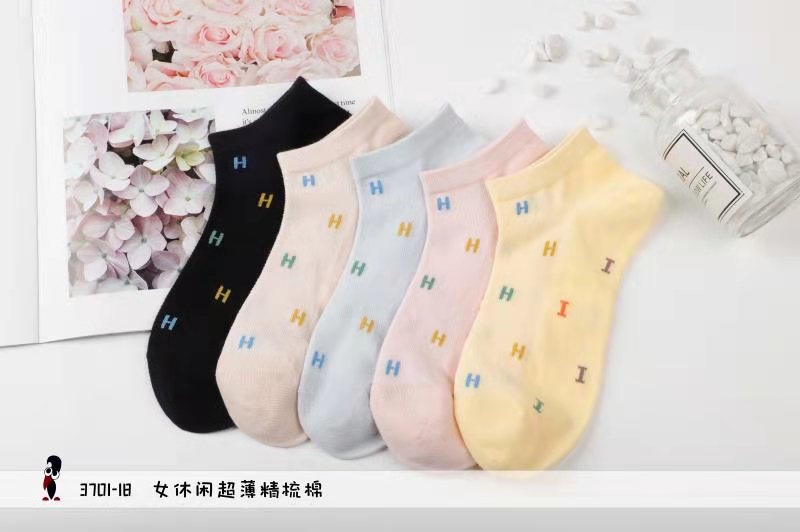 Women's Spring and summer ultra-thin combed cotton cartoon mesh boat socks detail image 6