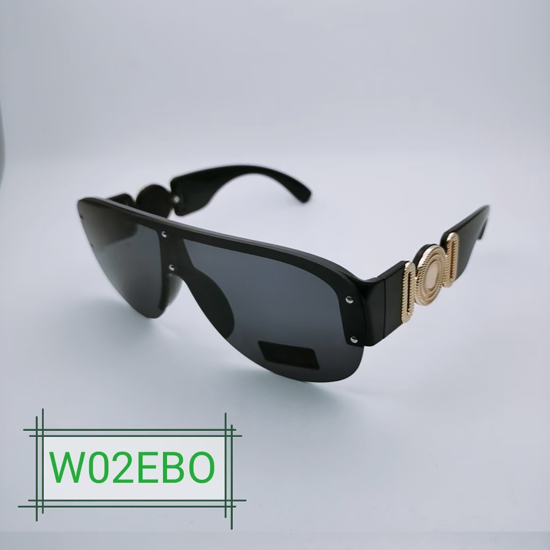 W02