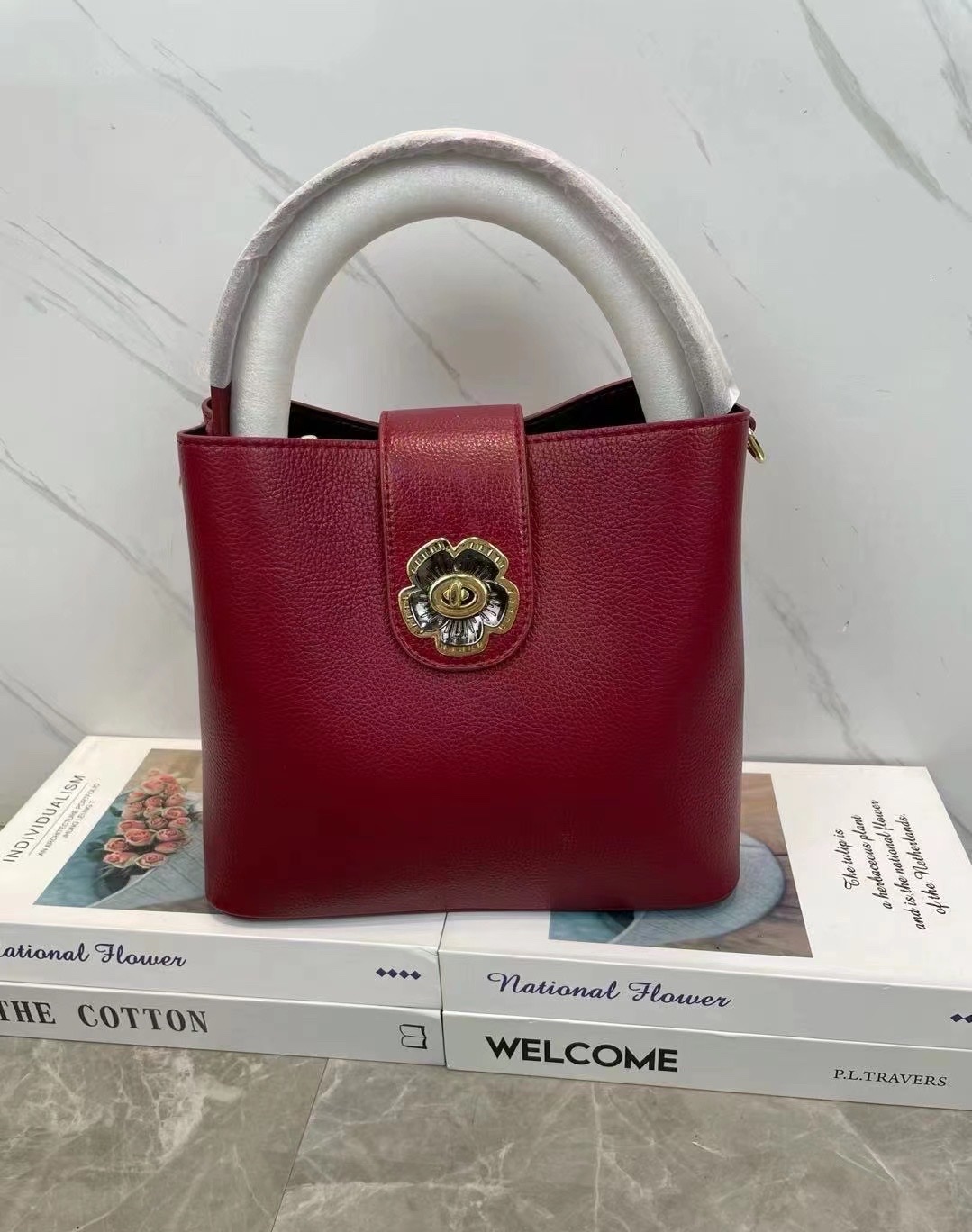 Factory Direct Supply Network Red Small Bag Women's Bag 2021 New Fashion Soft Leather Bucket Bag Women's Single Shoulder Crossbody Bag Item Picture