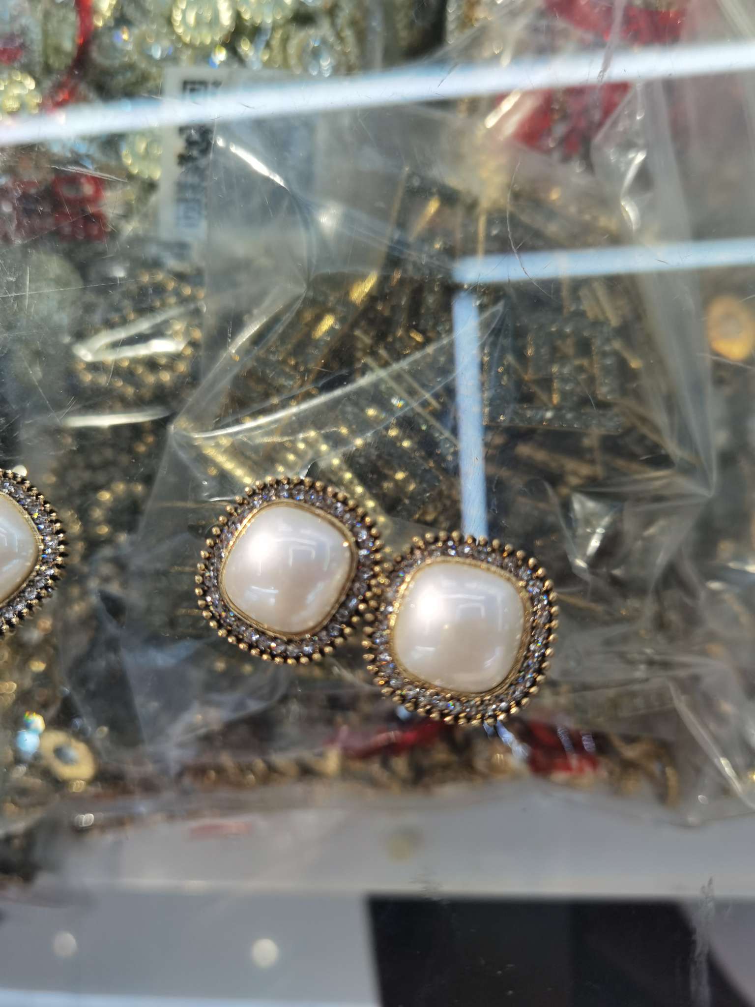 قطع (بيجو أولون) ذات اللون الأحمر رائعة و أنيقة pic 1