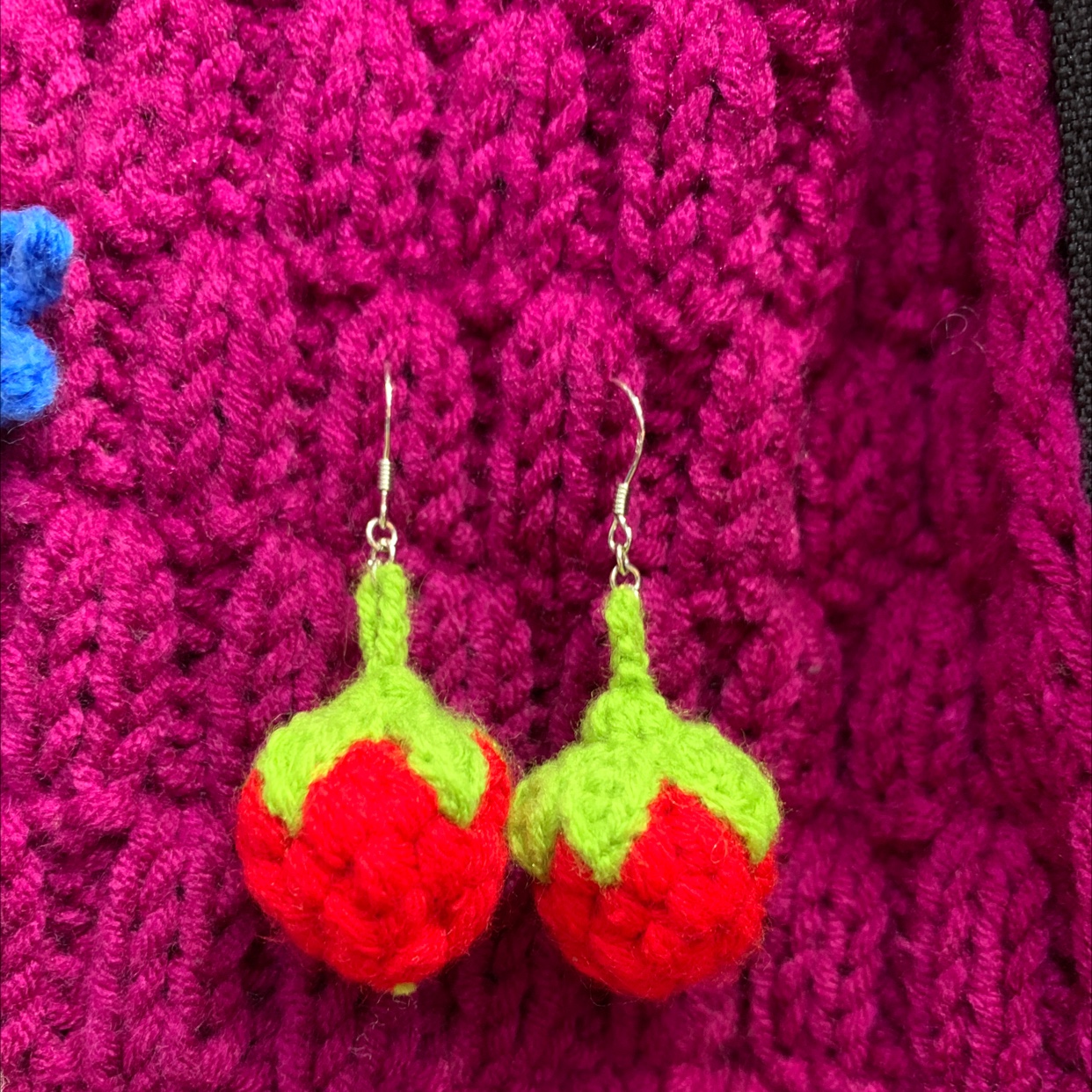 Woolen earrings 2