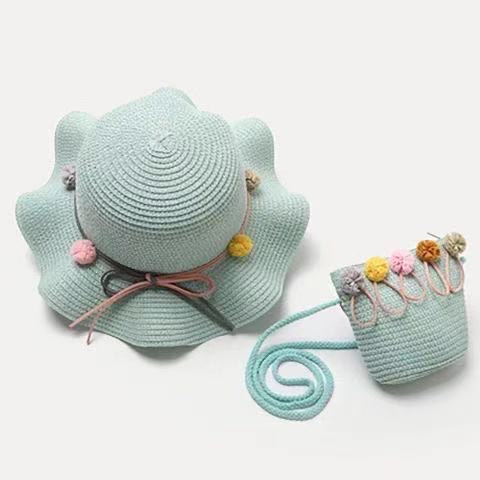 Children's summer cool hats are popular and stylish. Princess children's summer sun protection and shade straw hats go out to the beach detail image 4