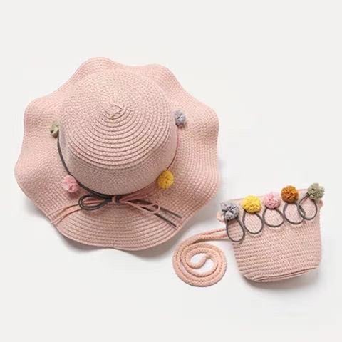 Children's summer cool hats are popular and stylish. Princess children's summer sun protection and shade straw hats go out to the beach details Picture