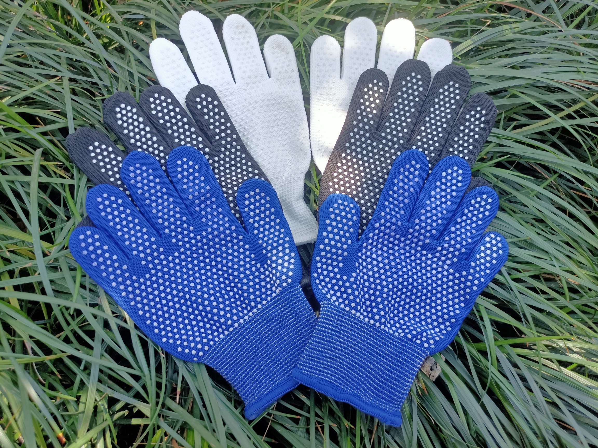 Children's Nylon Dot Plastic Gloves Non-Slip Gloves Blue White Specification drawing