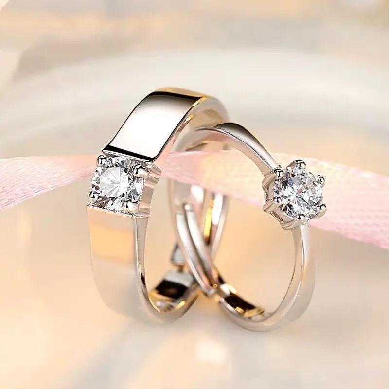Chenglong Jewelry's couple rings, a trendy and personalized pair of wedding and proposal rings for women on Instagram, and a trendy Valentine's Day gift for men