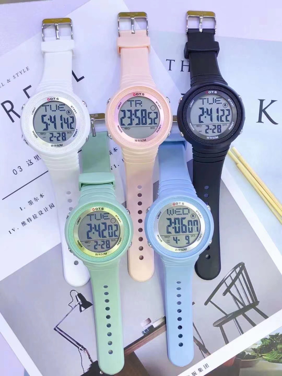 ots New 2021 Children's Watch for Boys and Girls, Electronic Wristwatch for Primary and Secondary School Students, Luminous, waterproof and shock-resistant Children's Watch for Girls 7042 detail image 7