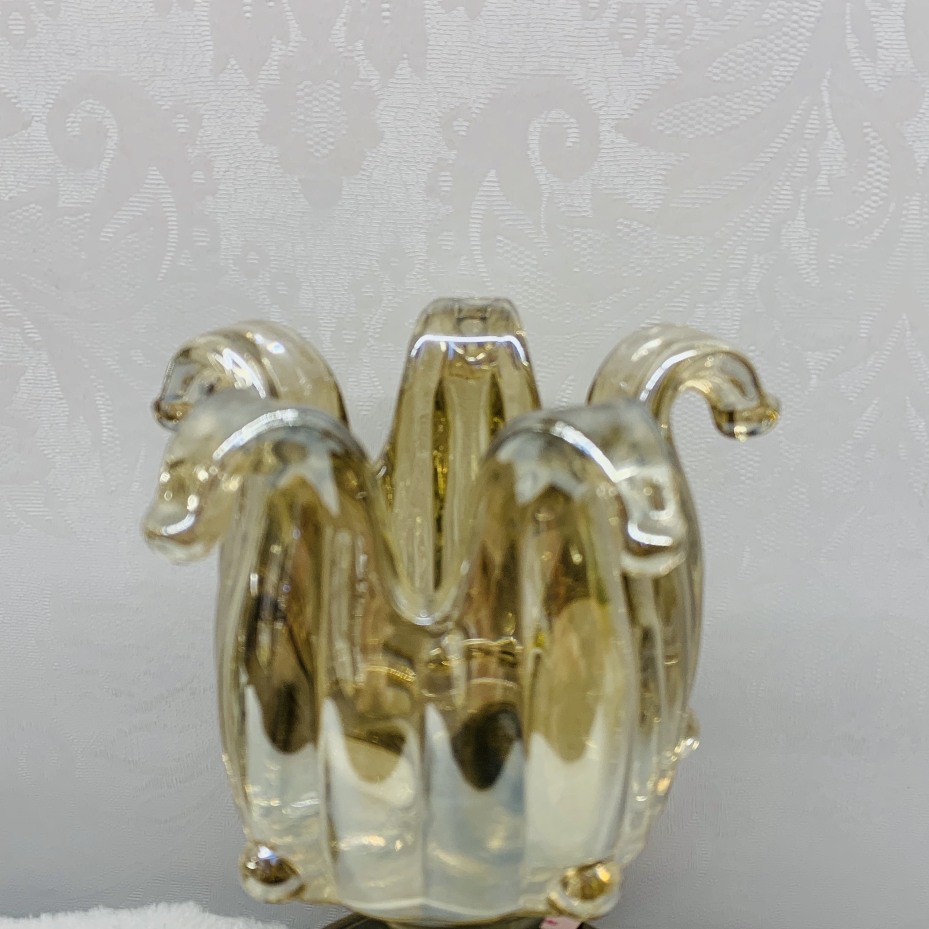 فالادوات الاوروپية الحديثة Item Picture
