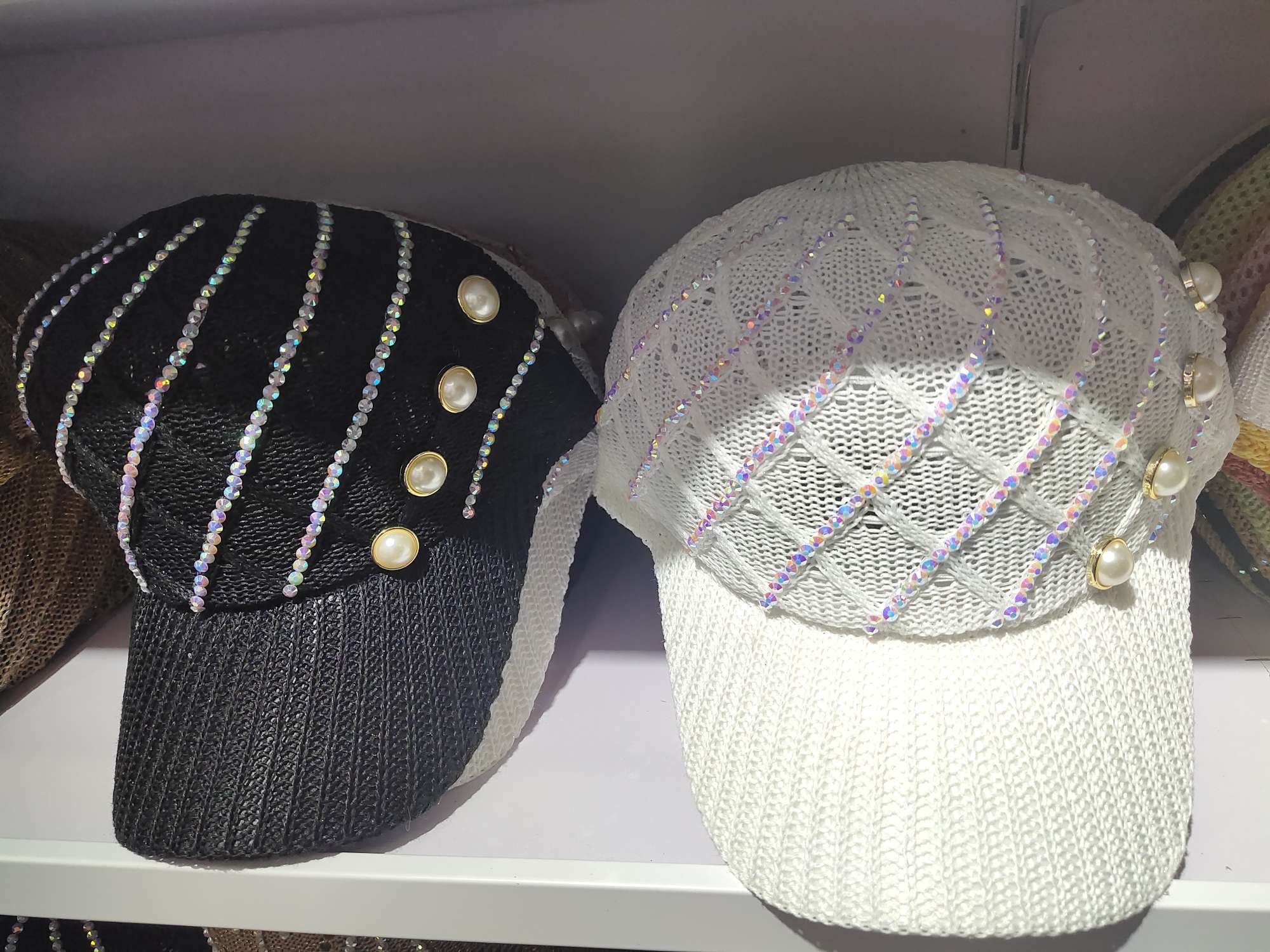 Fashion Dot Diamond Pearl Knitted Baseball Cap Specification drawing