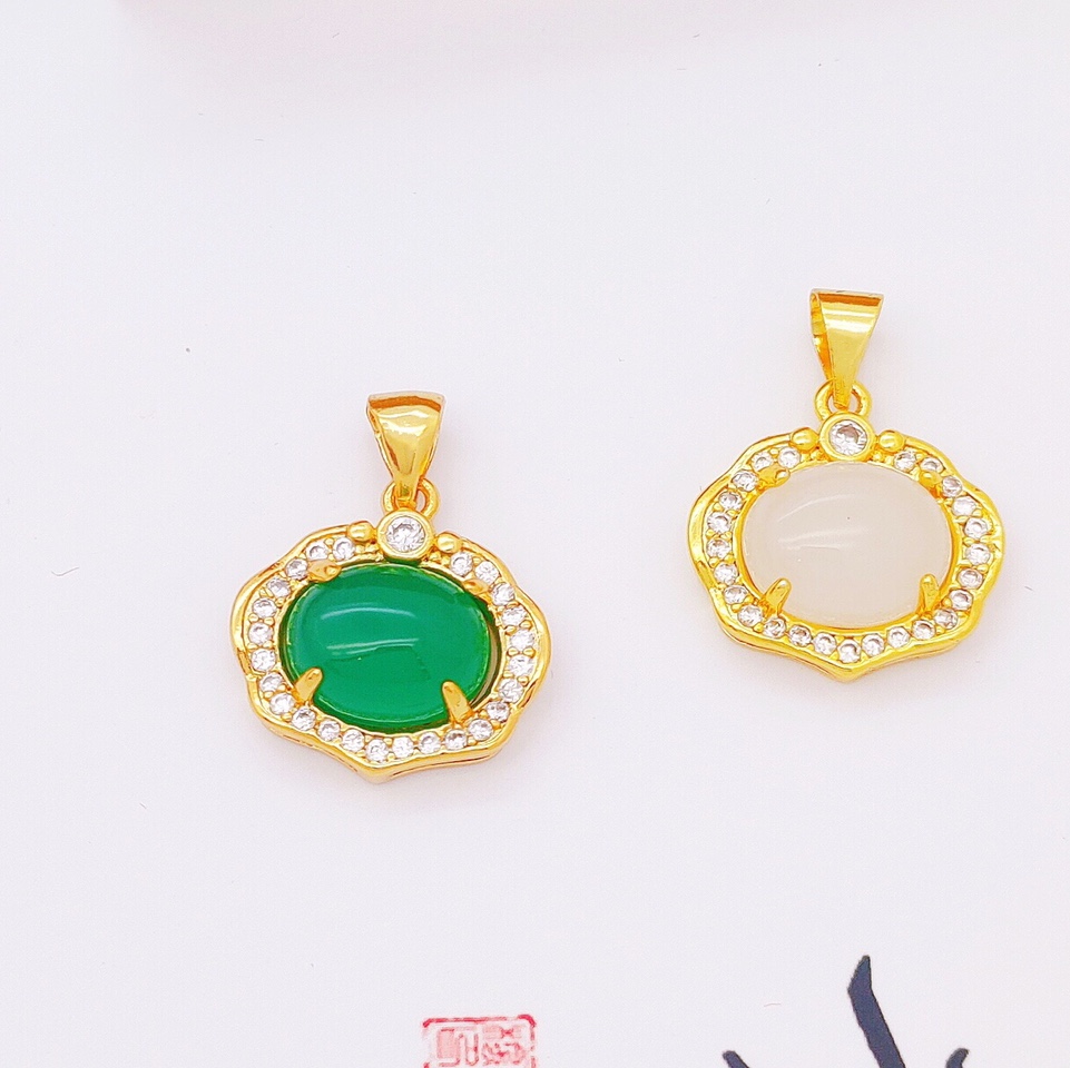 White marble pendant