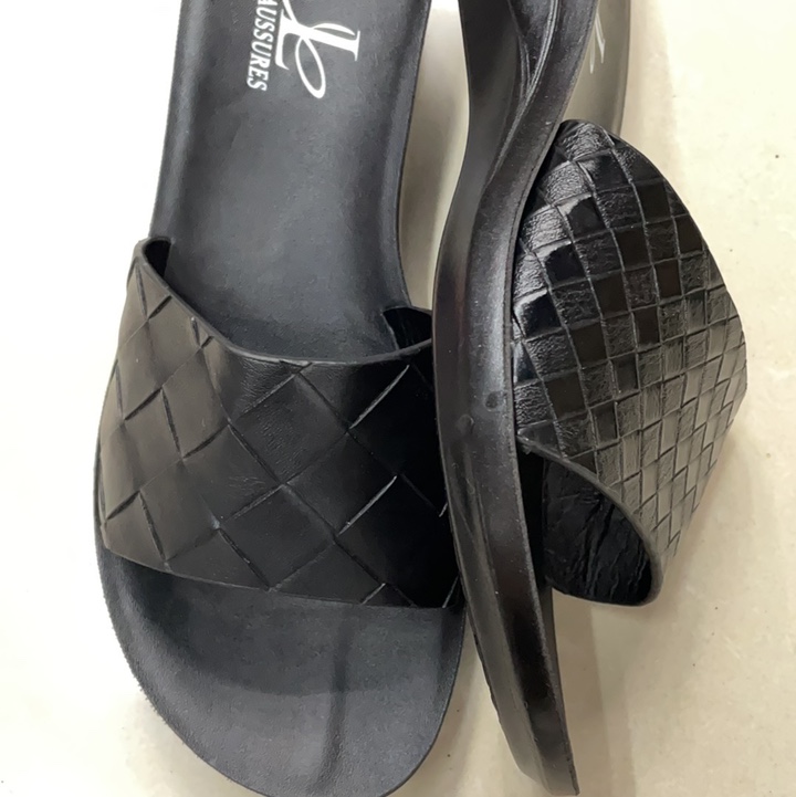 2023 new style injection molding women's shoes yj912 thumbnail