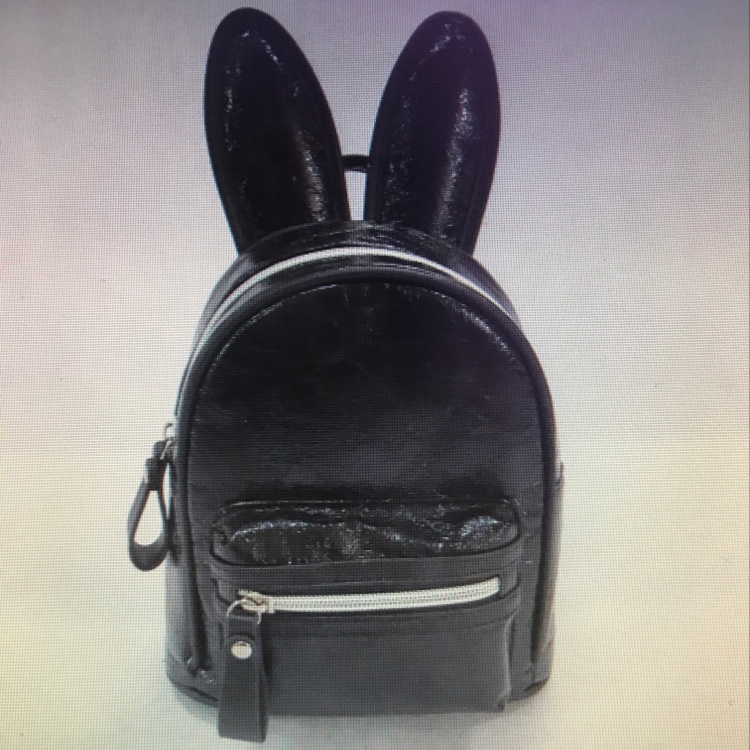 厂家直销现货黑色荔枝纹面料可爱兔耳朵休闲小背包图