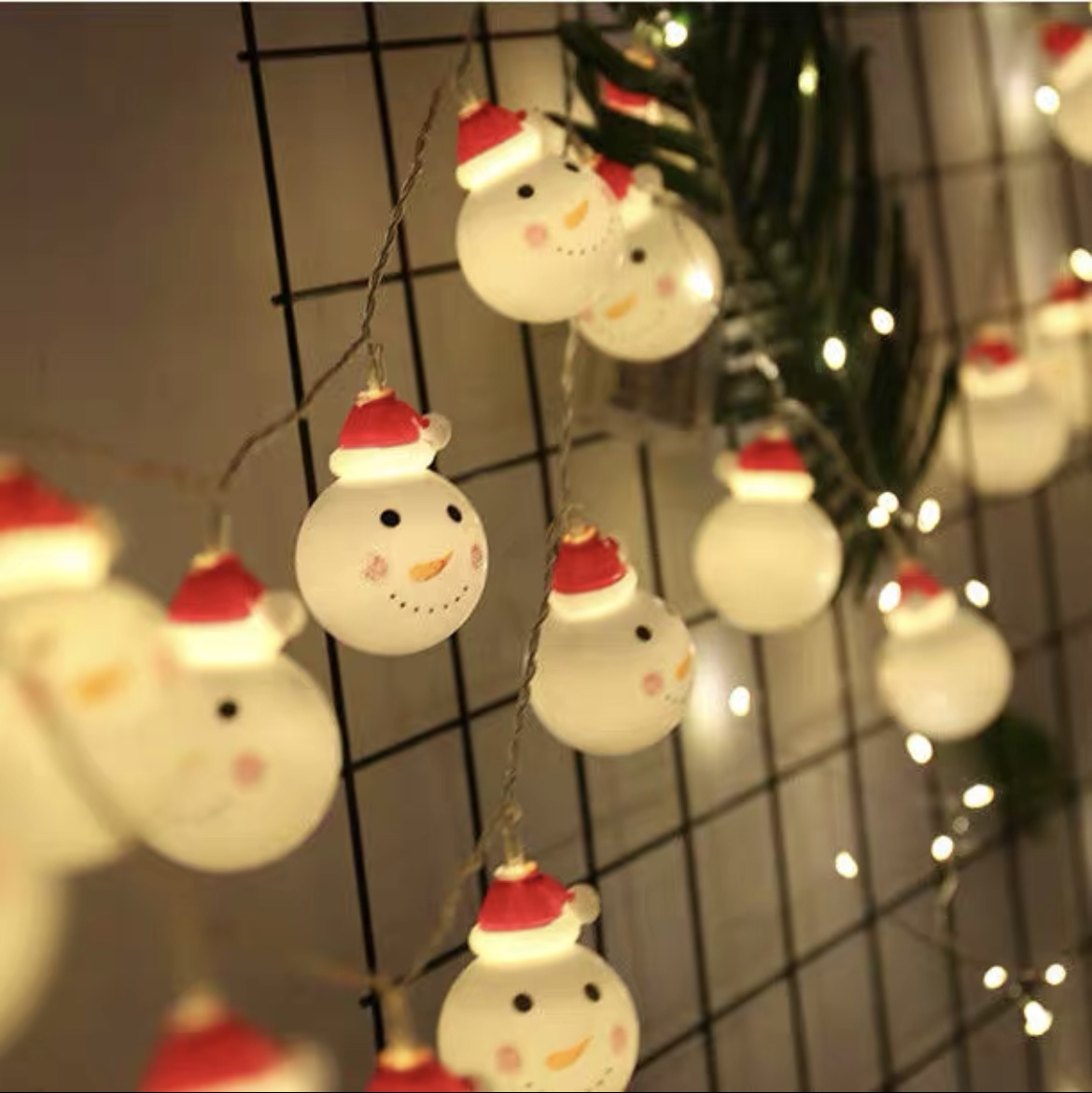 Winter snowman decorative lights String lights led lights Festive lighting scene Arrangement Battery hanging lights Children's lighting products Christmas Snowman 3m 20 light battery box warm white