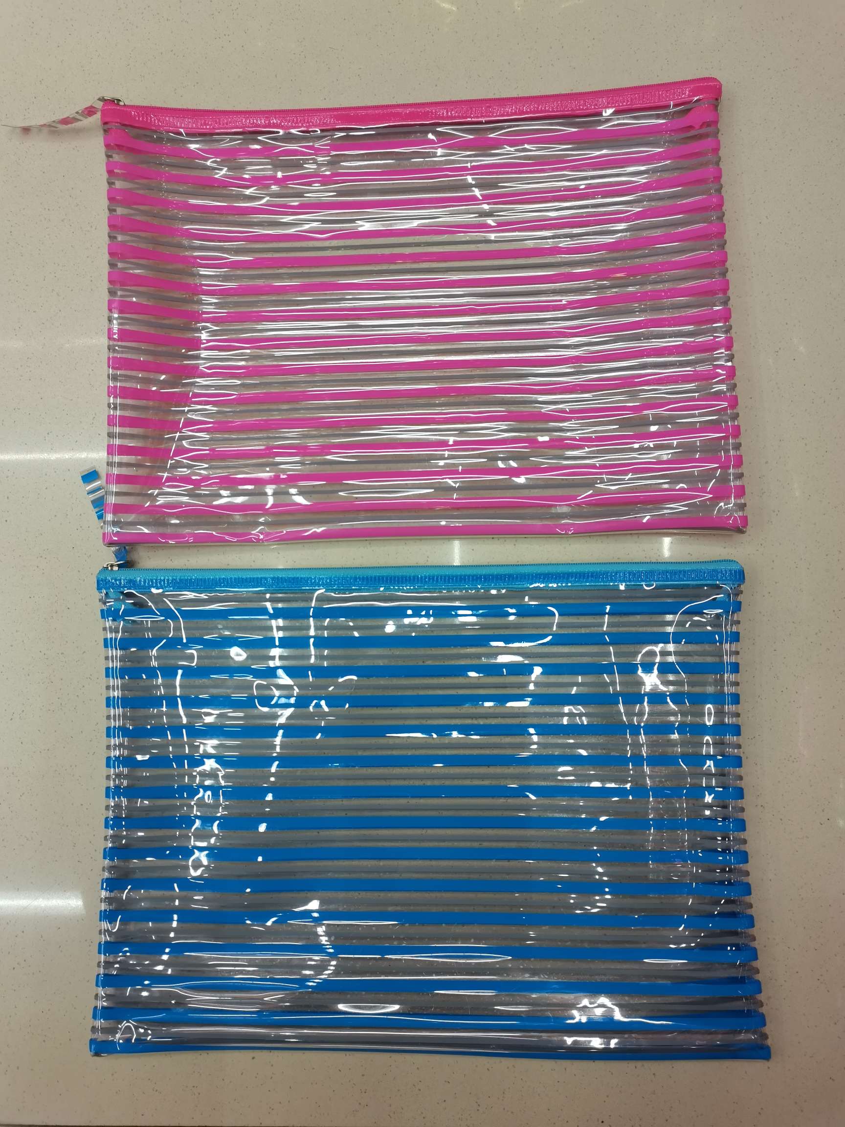 Horizontal file folder detail image 12