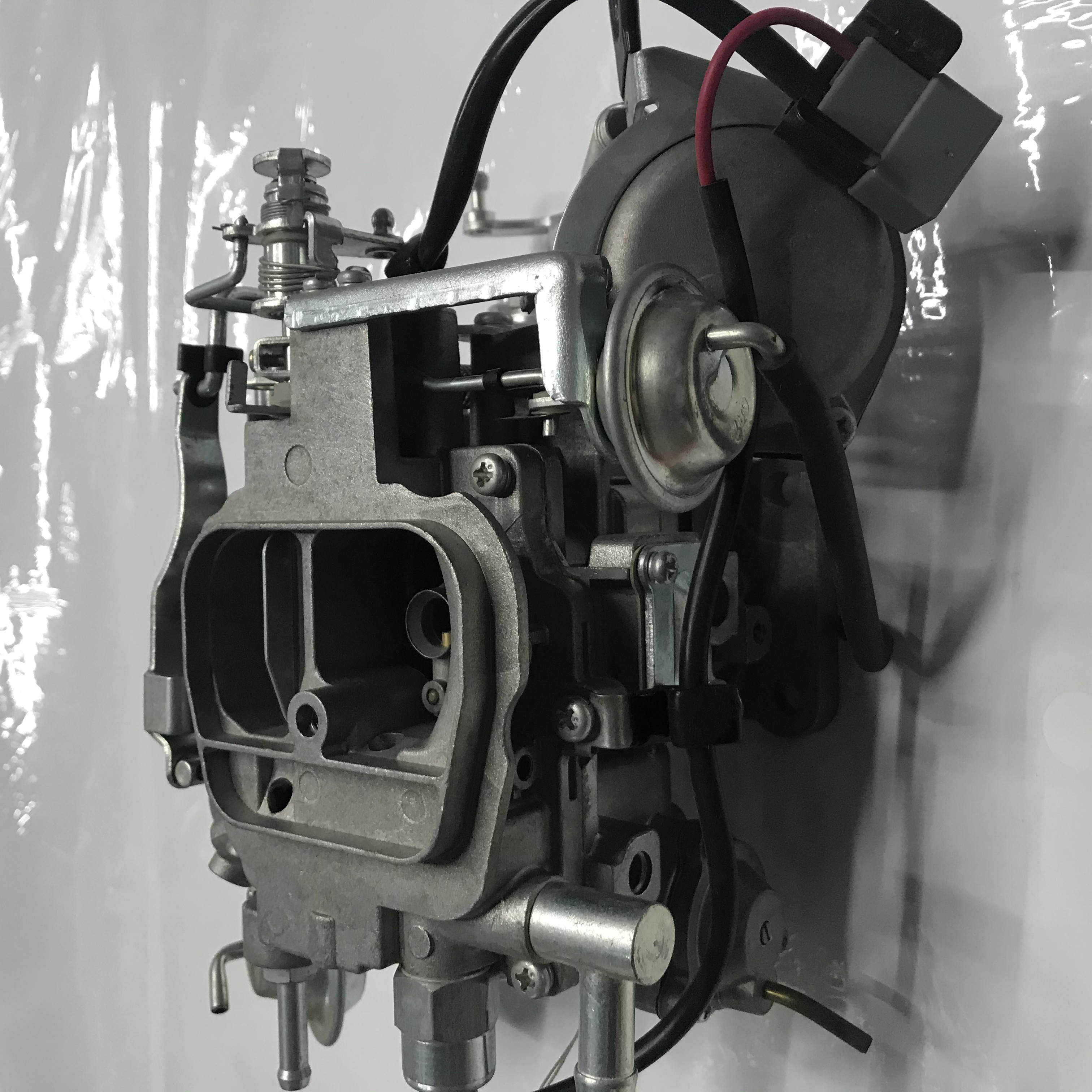 Carburetor, auto parts. Item Picture