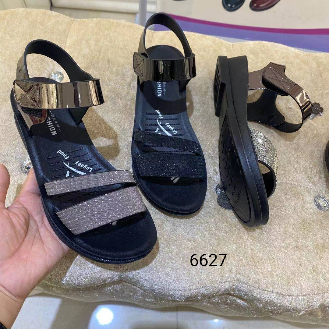 男女凉拖鞋