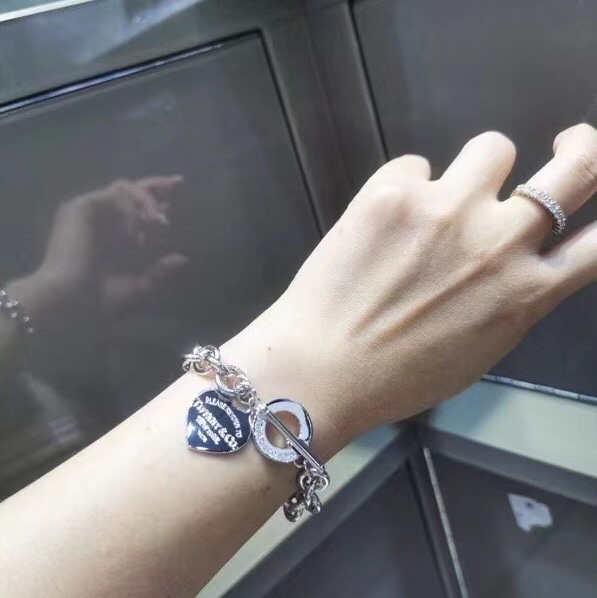 316 This year's hot popular exaggerated bracelet for men and women couples