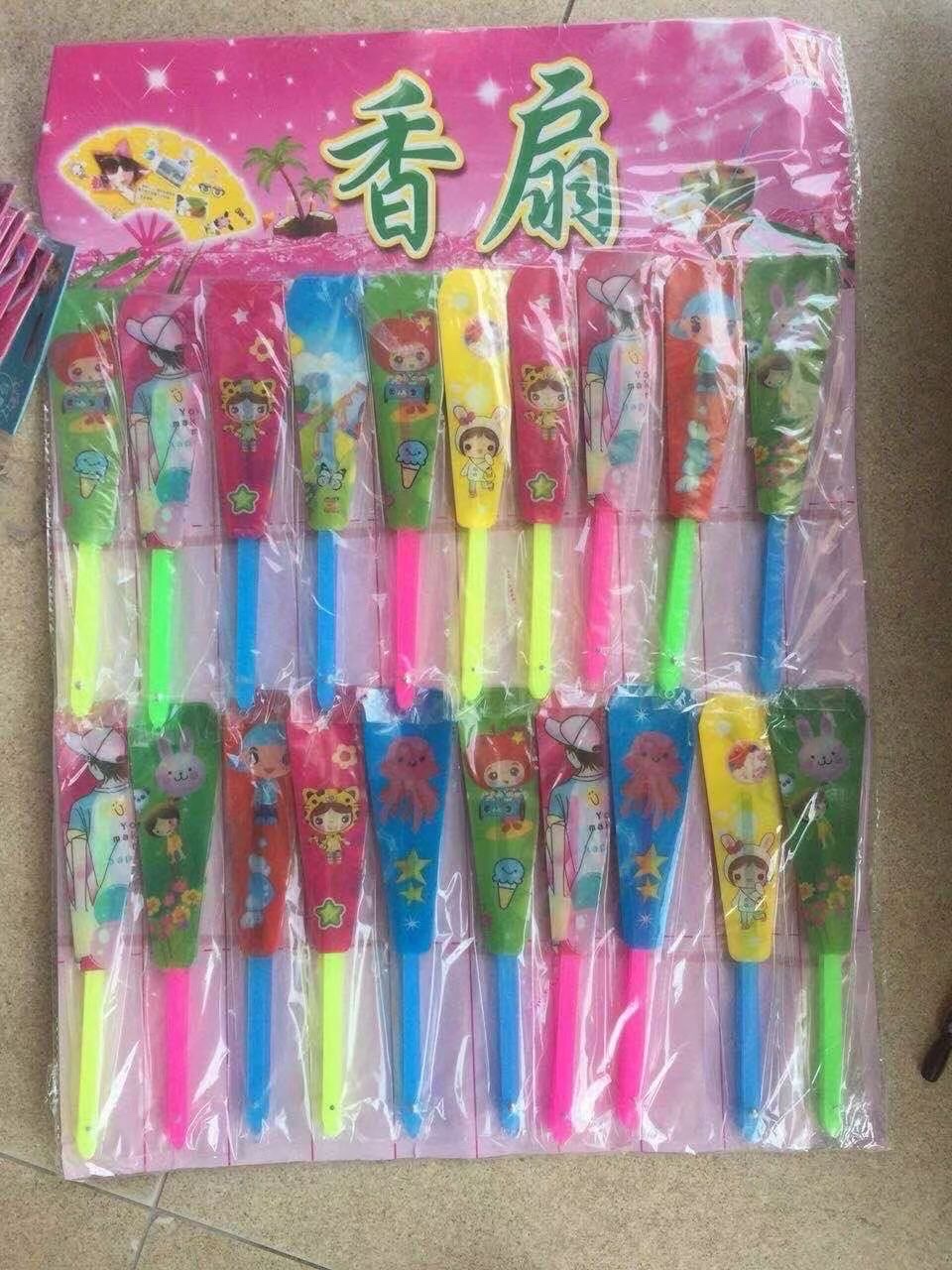 Tableros colgantes piso stand 1 yuan juguetes para niños alrededor de la escuela detail image 5