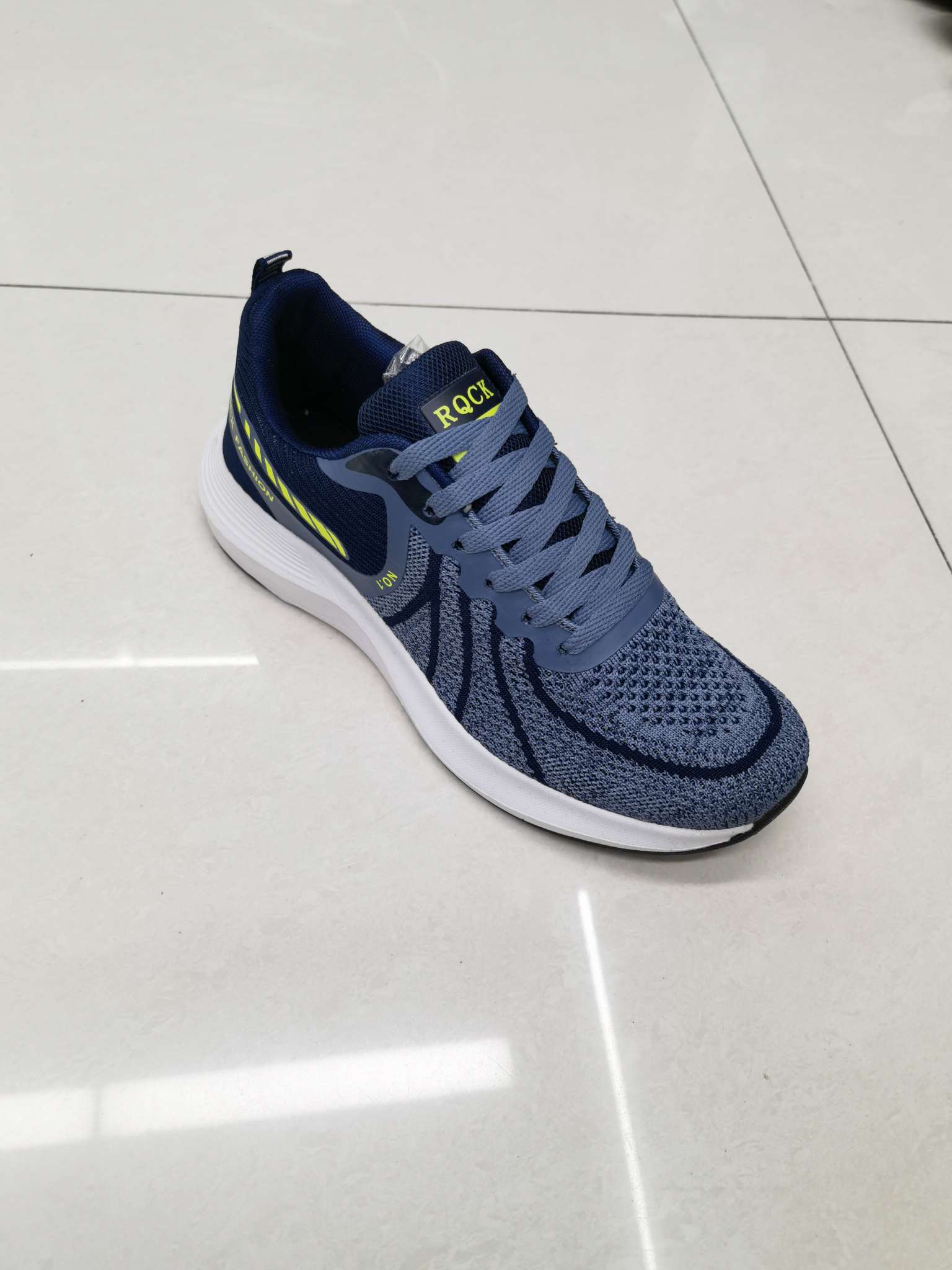 Casual Shoes 137 Application Scenario